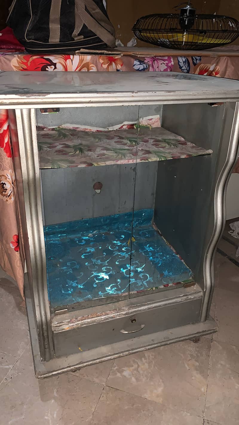 TV table 3