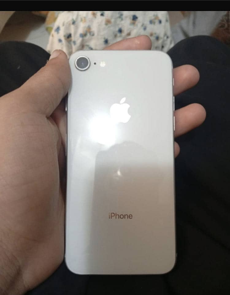 iPhone 8 1