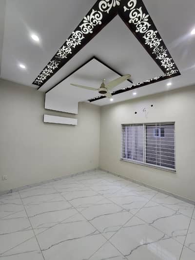 5 Marla Brand New Luxury Portion Available For Rent Prime Location In Al Kabir Town