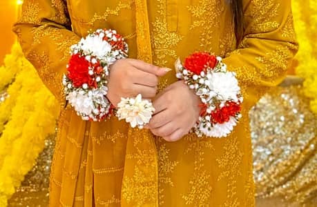 Bold & Beautiful Orange Gajray Set with Matching Accessories