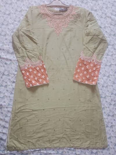 new brand lawn  eid wear 2 pcs  kurtis available medium and large size