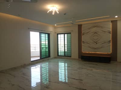 10 MARLA 3 BEDROOM BRAND NEW APARTMENT AVAILABLE FOR RENT