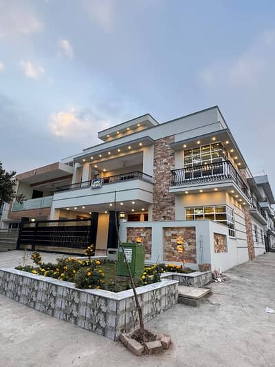 3 Bed 10 Marla Ground Portion Available For Rent In Gulraiz
