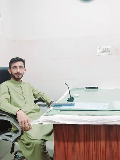 job ki zarorat hai  mera whatsApp nbr 03239965641