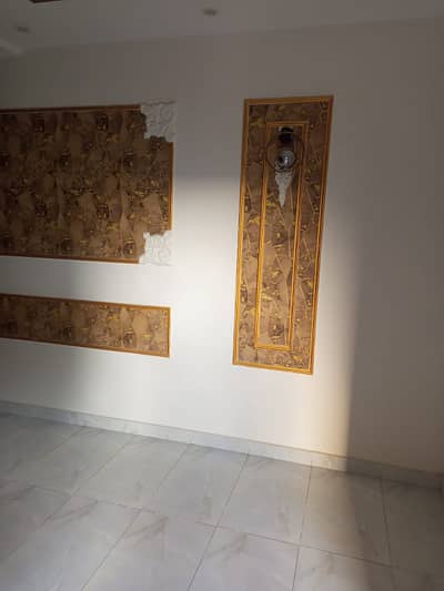 Nasheman -E-Iqbal Ph 2 House For Sale