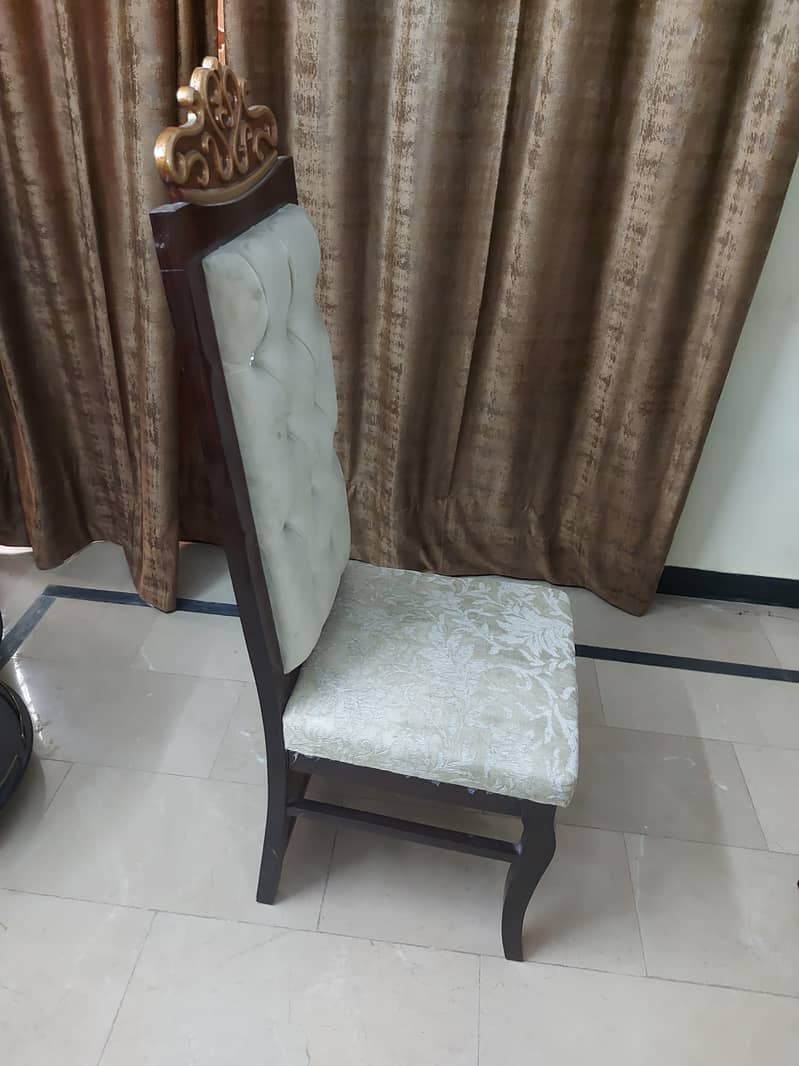 Dining Table with chairs 6