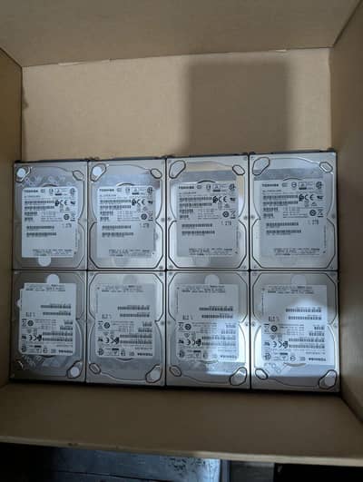 Toshiba 1.2 TB hard  03121498777