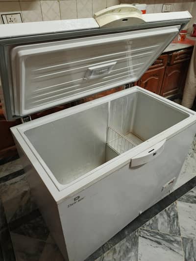 Dawlance freezer