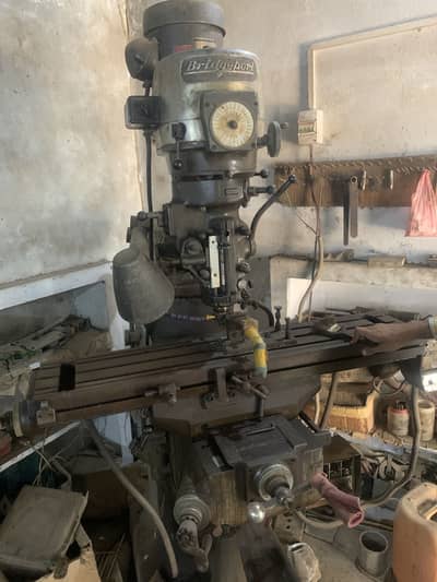 vertical milling machine