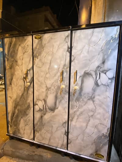 3 door wardrobes