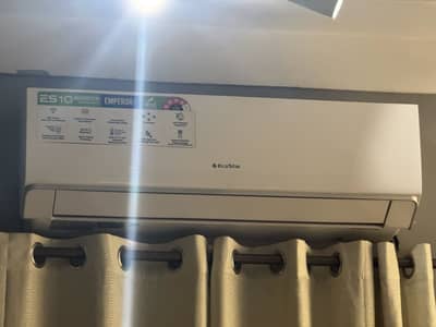 EcoStar Duke Series 1.5 Ton Inverter Split AC Like New
