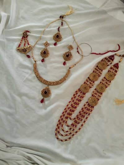 Maroon and Gold Artificial Bridal Jewellery Full Set - 6 Pcs