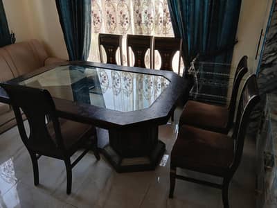 Dining Table and 6 Chairs