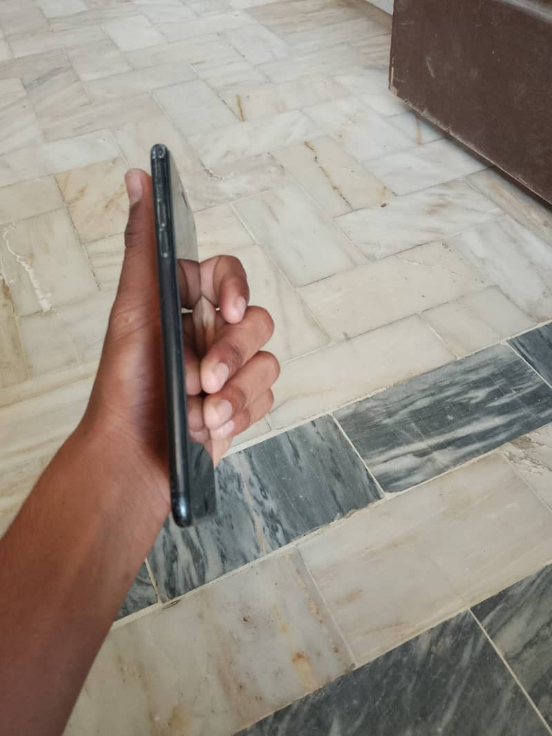 iPhone 7pius 4