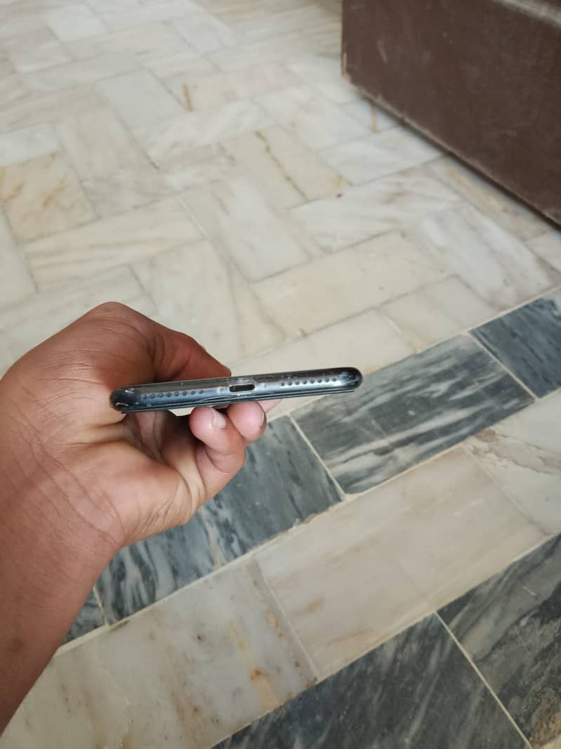 iPhone 7pius 5