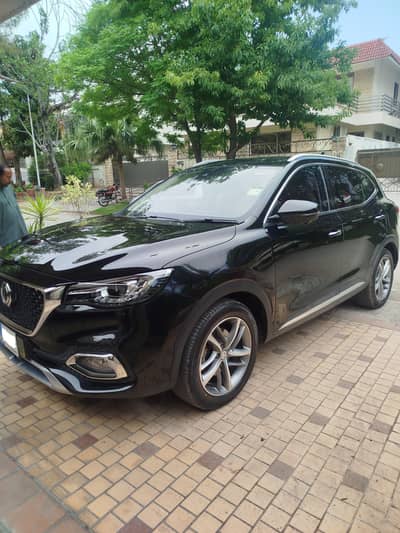 MG HS 2021