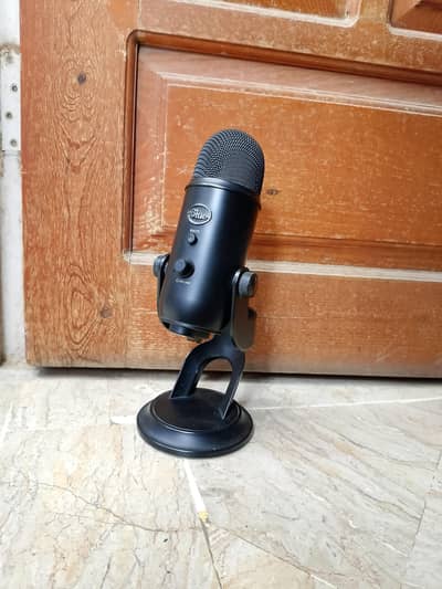 Blue Yeti Microphone (black)