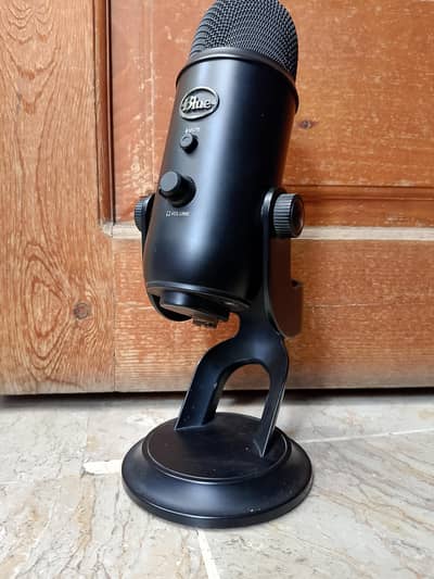 Blue Yeti Microphone (black)
