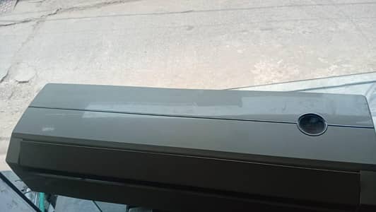 Gree ac non inverter all ok no any foult