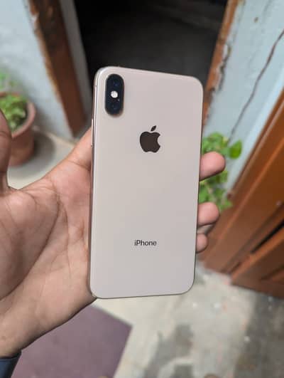 i phone xs
