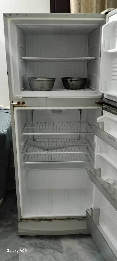 Dawlance fridge 2 Door Refrigerator – 100% Working Condition
