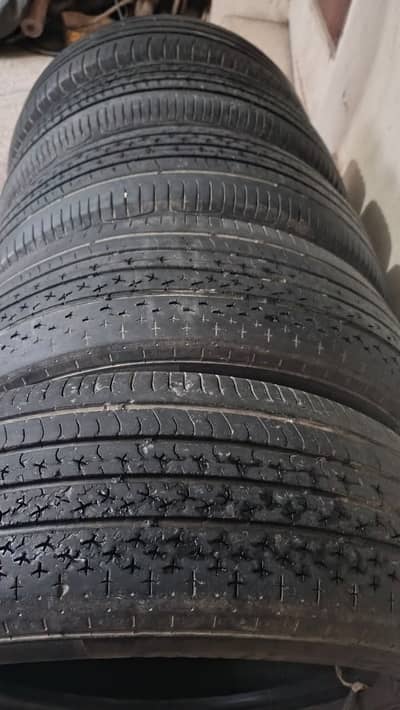 Tyres 195/65 R15 used without rim for Honda Civic Rebirth
