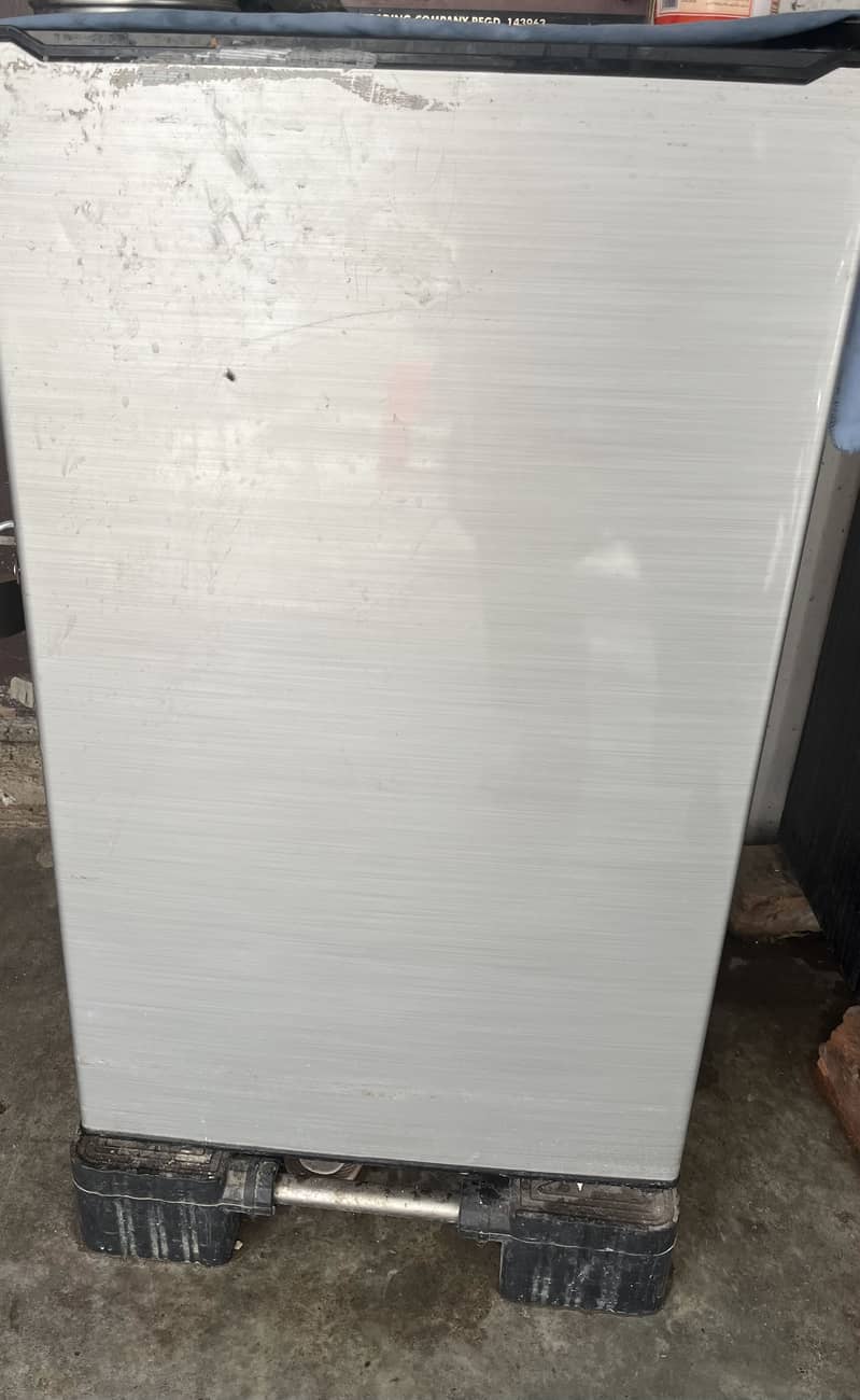 dawlance refrigirator 1