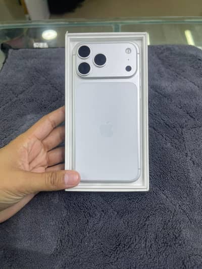 17 pro max 256gb p+e sim complete box