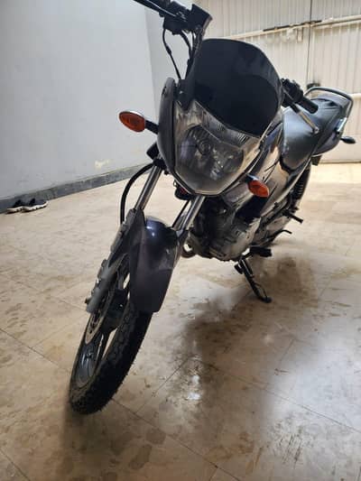 ybr 125