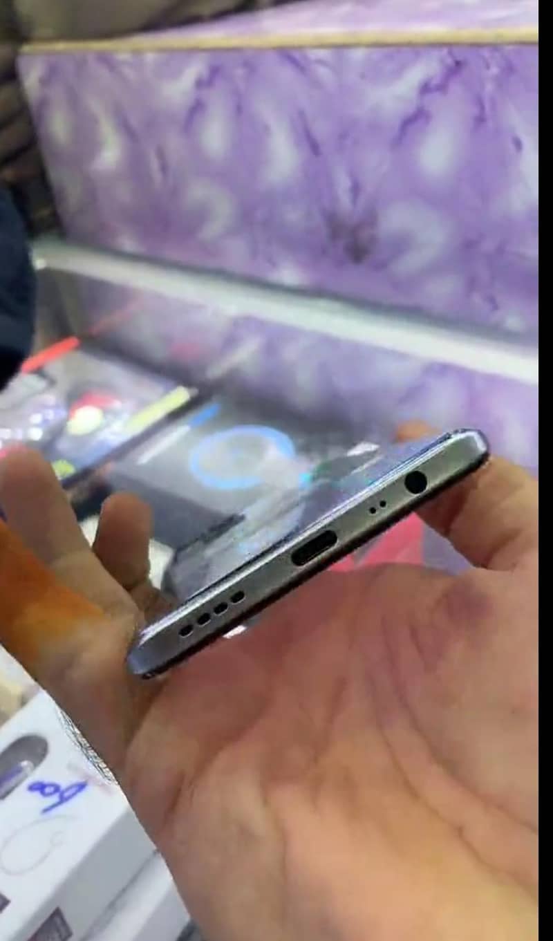 Mobile 4