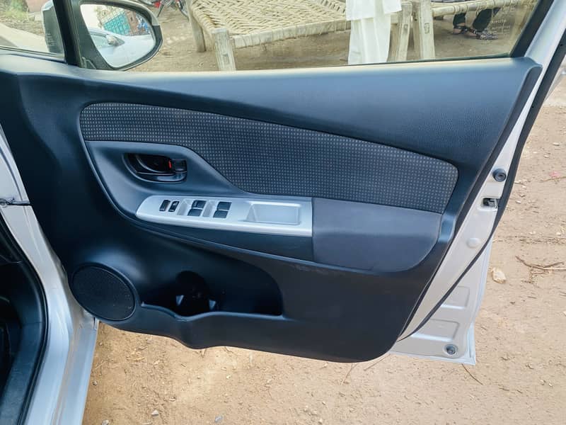 Vitz 2015/2018 9