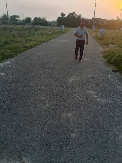 One kanal plot for sale z6