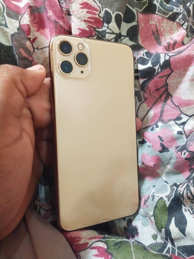 iPhone 11 Pro Max 3