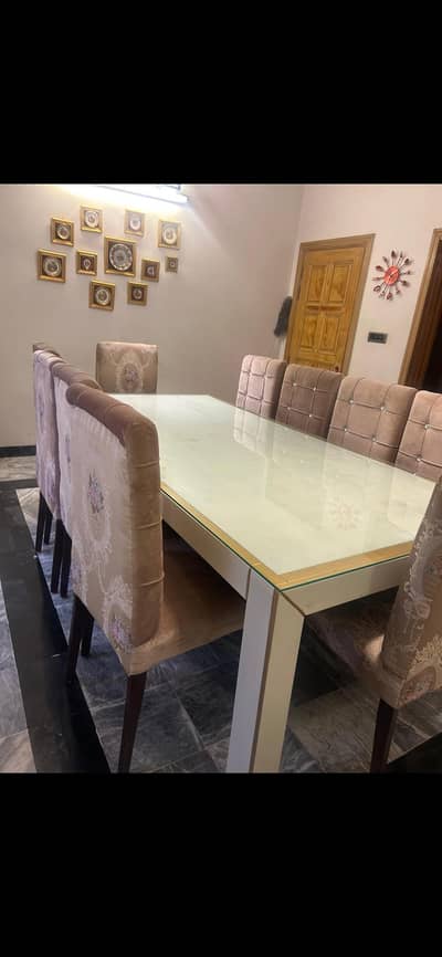 dayning table with 10 chairs