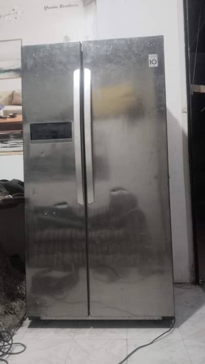 LG Refrigerator/Refrigerator for sale/Excellent Condition Refrigerator