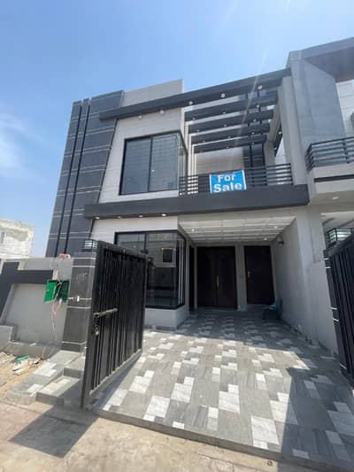 5 Marla Brand New House Available For Sale in Nishtar Bahria Town lahore
