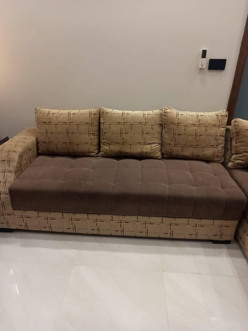 Sofa Set Excellent condition 2