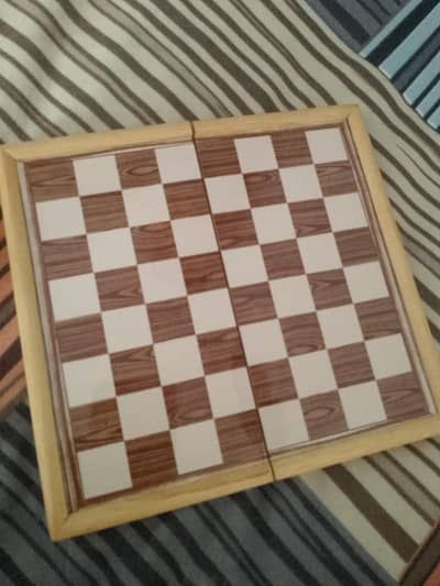 chess foldable magnetic  final price 2500
