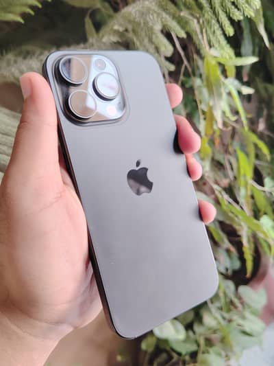 iPhone 15  Pro Max jv black cour ( whattapp 03216710324)