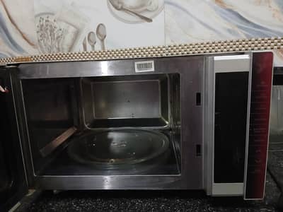 microwave oven