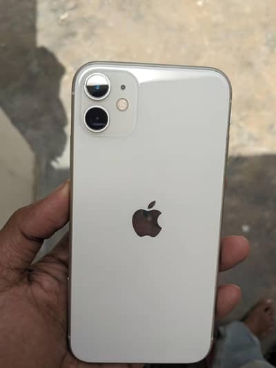 IPhone 11    (128) GB