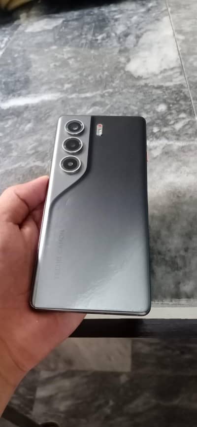 Camon 40 Pro