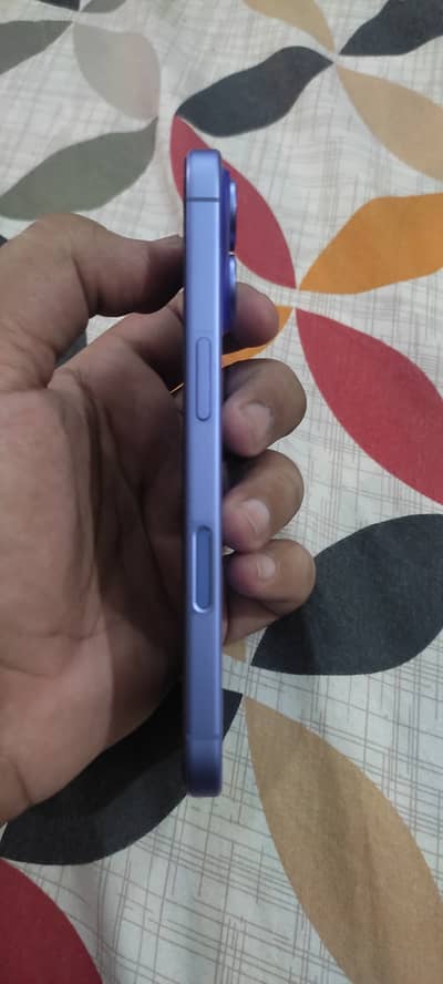 iPhone 16 jv 128gb 100% battery health 150 cycles in genuine condition