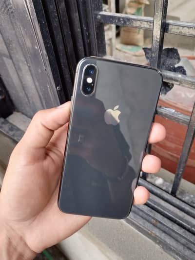 IPhone X 64gb PTA approved 82% battery health Exchange possible