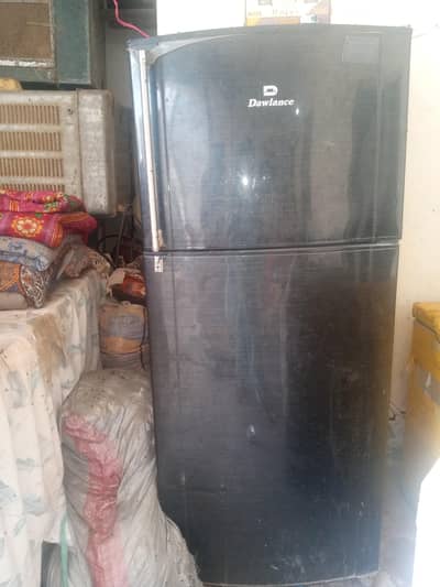 large size fredge Dawlance company good quality