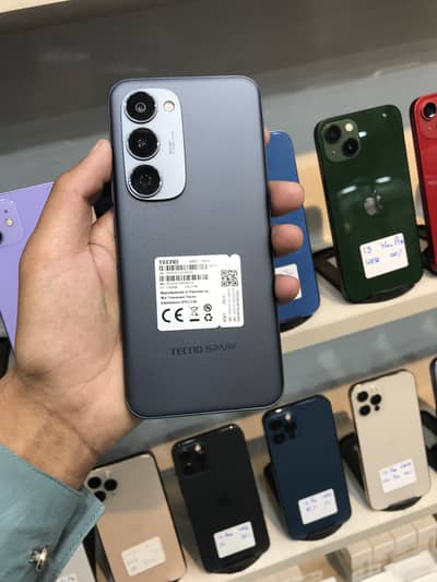 Tecno spark 40 pro plus