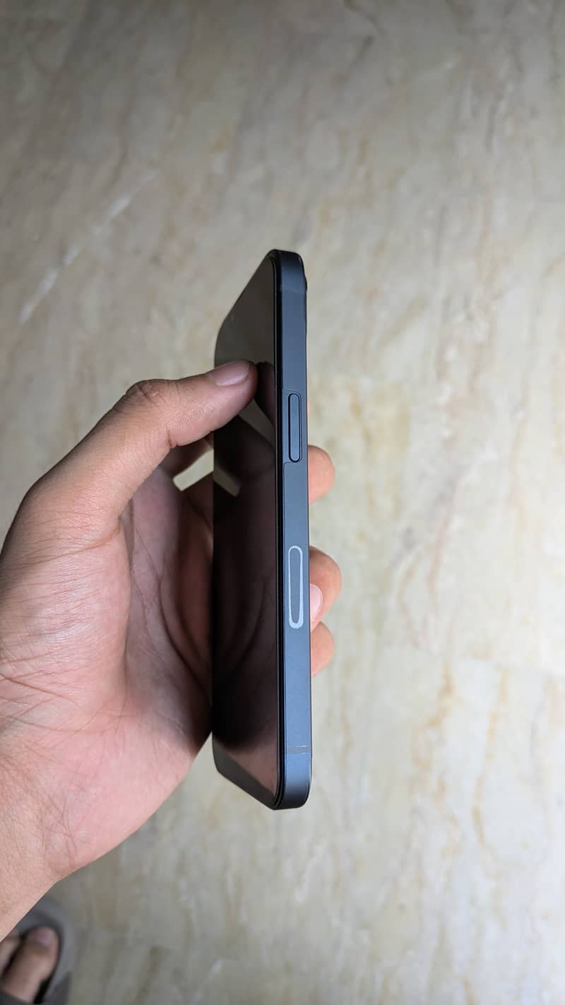 Iphone 13 JV 3