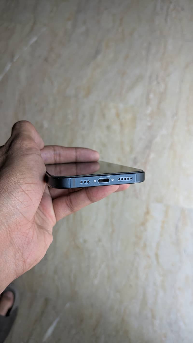 Iphone 13 JV 5