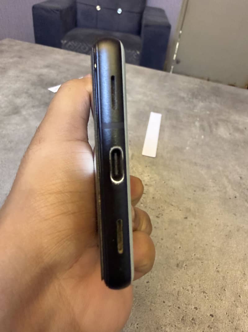 Google pixel 6a 4