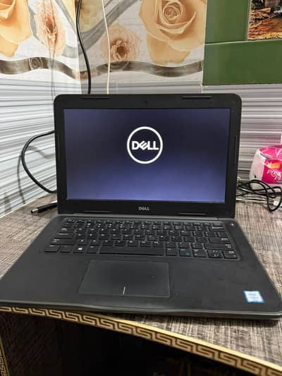 Dell 3380 8GB RAM 128GB mamorey